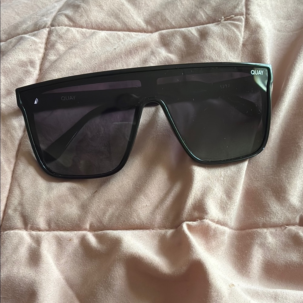 Quay Australia Black Sunglasses
